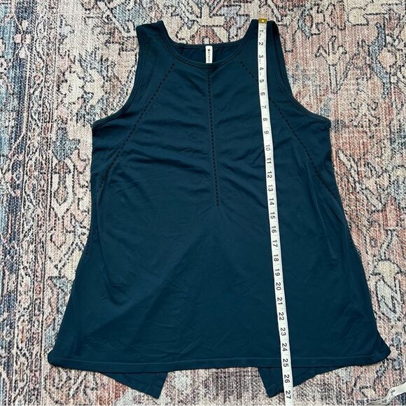 Athleta Foothill Seamless Tank Lagoon Teal Size Small Tie Split Back Sleeveless - Picture 12 of 14